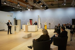 浩亭技术集团再次在汉诺威工业博览会之前举办新闻发布会,重点展示最新产品和解决方案的具体应用示例。