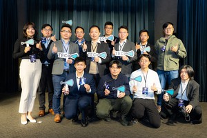 图上至下、由左至右为12 组新创团队的InventAI 、悠扬、路明思生技、拿拿科技行销、杰精灵、Jmem Tek、Artifact 智器科技、乐多科技、知人、Tricuss十论科技、Arche Studio。(source:台大创创中心)