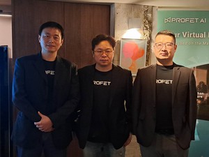 圖左至右為Profet AI杰倫智能科技3位創辦人:技術長林裕鑫、執行長黃建豪及研發長陳家豪合影。(攝影:陳復霞)