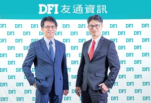 友通资讯??董事长李昌鸿(左)与总经理苏家弘(右)