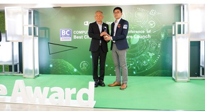 Best Choice Award授獎典禮,右為歐特明產品暨行銷總監曾怡舜