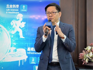 达梭系统(Dassault Systemes)大中华区专业客户销售??总裁吴俊杰
提及已经在2022年执行的「喜马拉雅计画」中,确立2026年5年内业绩攀升3倍目标不变。