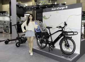 Acer eCargo-R电辅车结合日常通勤、亲子接送及货运配送的需求,而Xplova 携手 ROUVY规划室内互动骑乘情境。