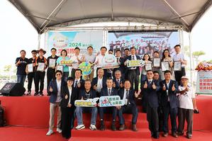 2024第十八屆台灣國際農業機械暨資材展於今(15)日圓滿閉幕,參觀人潮累積近35萬人次,現場交易熱絡,交易金額超過4.5億元。