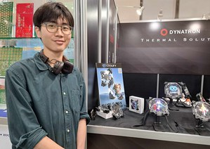 DYNATRON公司工業設計經理劉沅楷表示,Halo Fan採用全息投影技術來打造高畫質裸視3 D影像及呈現3D動態。(攝影 / 陳復霞)