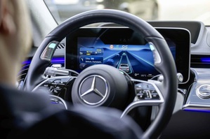 賓士 (Mercedes-Benz)用於 S-Class 和 EQS 系列的 Drive Pilot 系統通過德國萊因 TUV 的認證測試