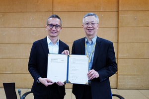 ??扬资讯与复兴高中签署产学合作备忘录,携手培育资安新世代。